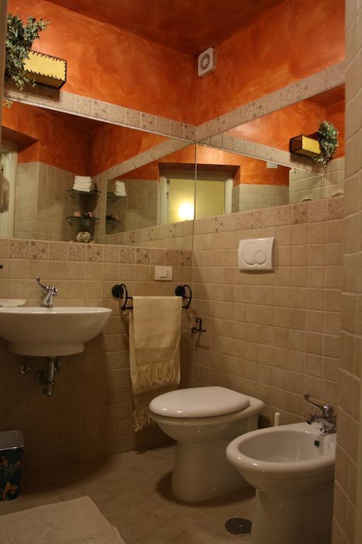 Bed And Breakfast Angolo Fiorito Civitavecchia Pokoj fotografie