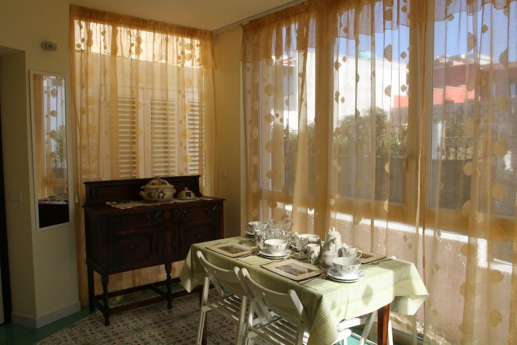 Bed And Breakfast Angolo Fiorito Civitavecchia Pokoj fotografie