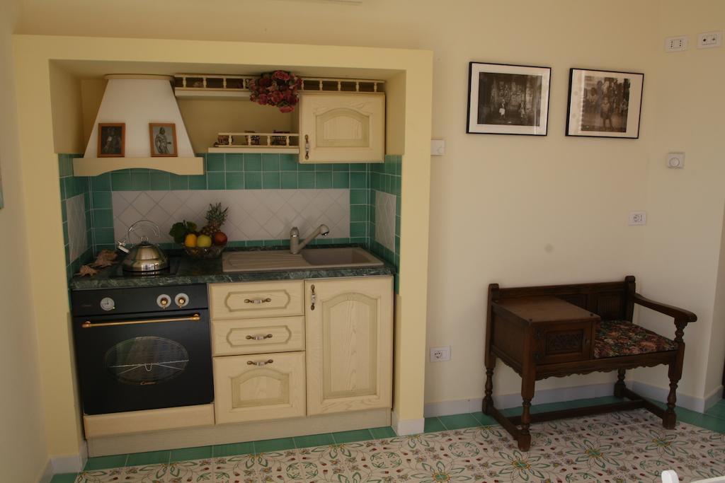 Bed And Breakfast Angolo Fiorito Civitavecchia Exteriér fotografie